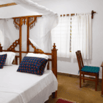 Accommodations villa verona building 2bedroom kingsizebed with working desk chair