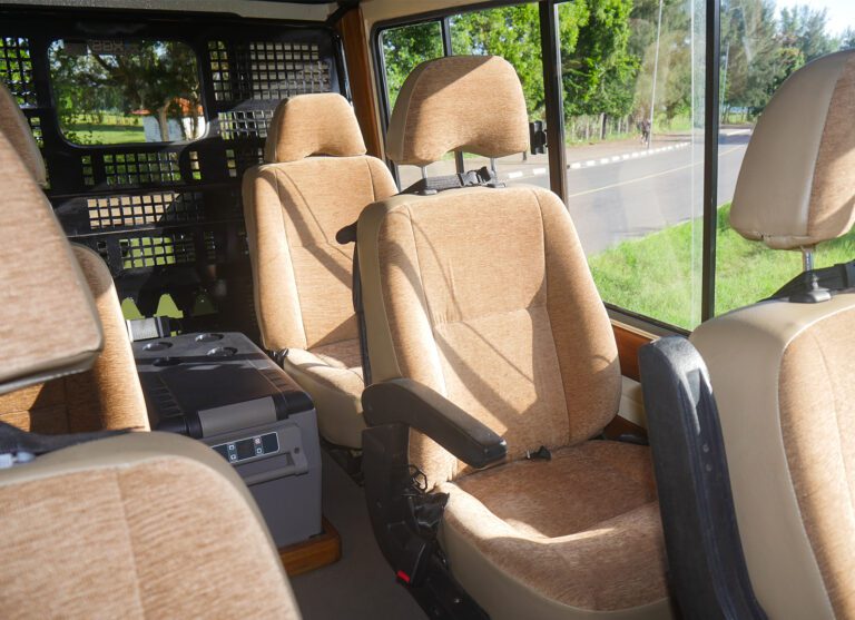 villa verona tours jeepinterior